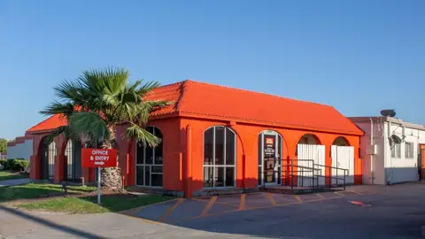 Public Storage photo 2