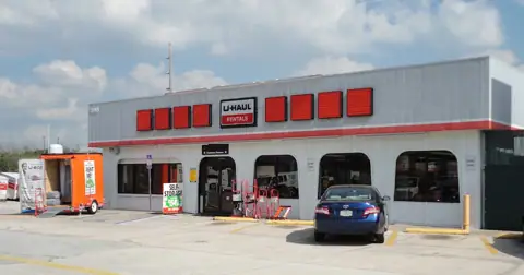 Self-Storage at U-Haul in Altamonte Springs, FL