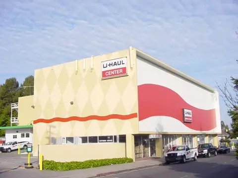 Self-Storage at U-Haul in Belmont, CA