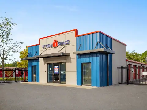 Store Space Self Storage in Gainesville, FL