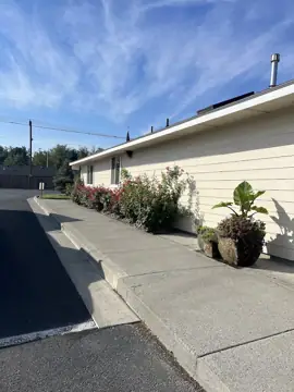 Pioneer RV Park & Storage in Veneta, OR