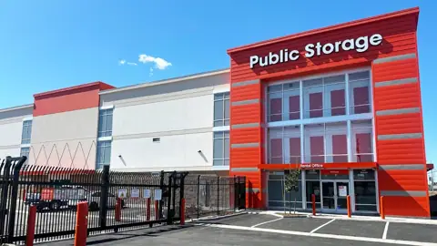 Public Storage in Santa Fe Springs, CA
