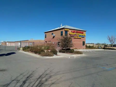Las Tierras Self Storage in El Paso, TX