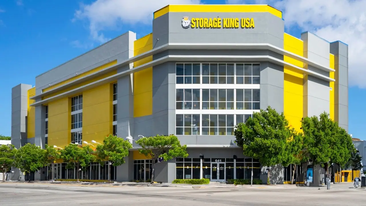Storage King USA, RV storage in Miami