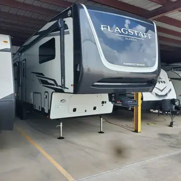 Macho Boat And RV Storage in Roanoke, TX