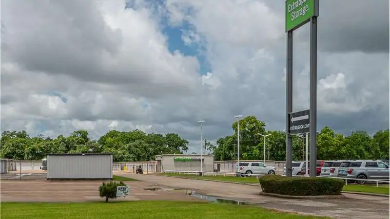 Extra Space Storage, RV storage in Richwood