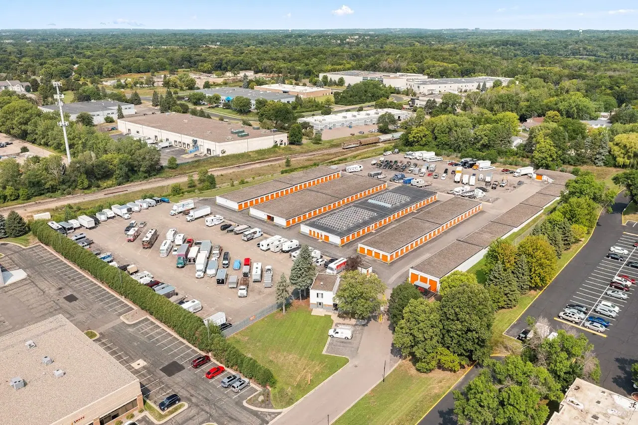 Mini Mall Storage, RV storage in Bloomington