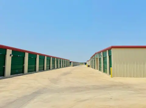 LockSmart Climate Storage in Lockhart, TX