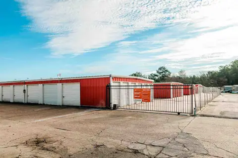Mini Mall Storage in Kirbyville, TX