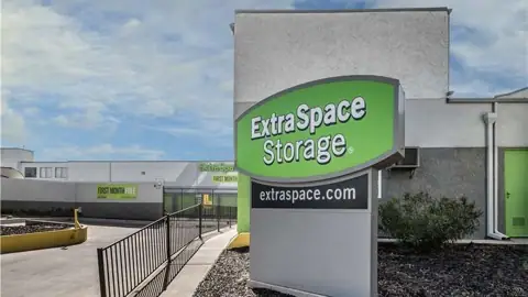 Extra Space Storage in Santa Maria, CA