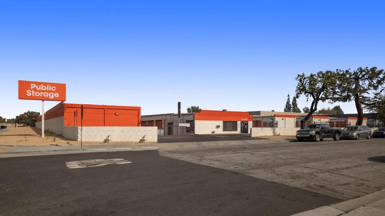Public Storage, RV storage in Pico Rivera