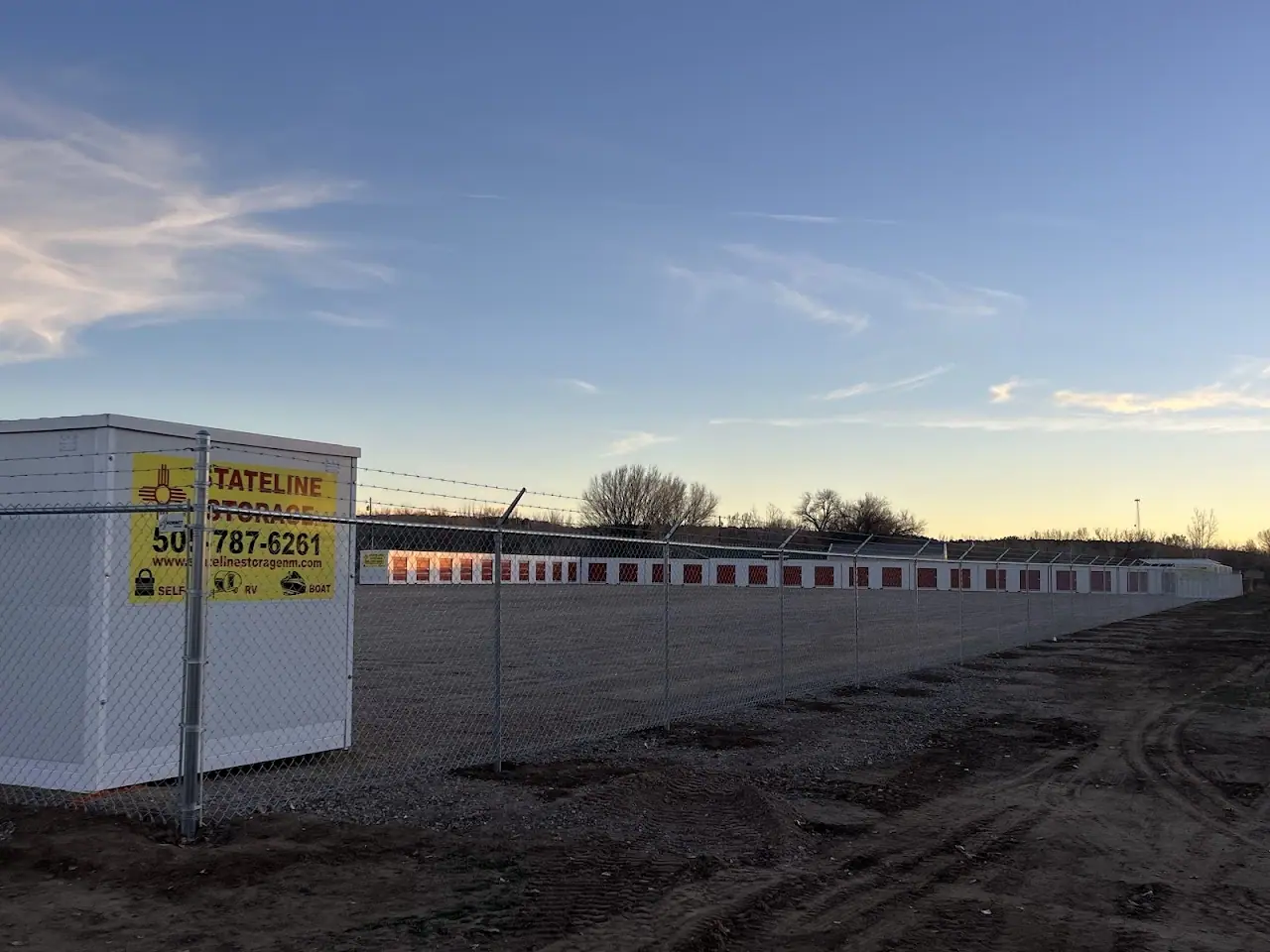 Stateline Storage LLC, RV storage in Aztec