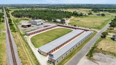 Oak Storage in Elm Mott, TX