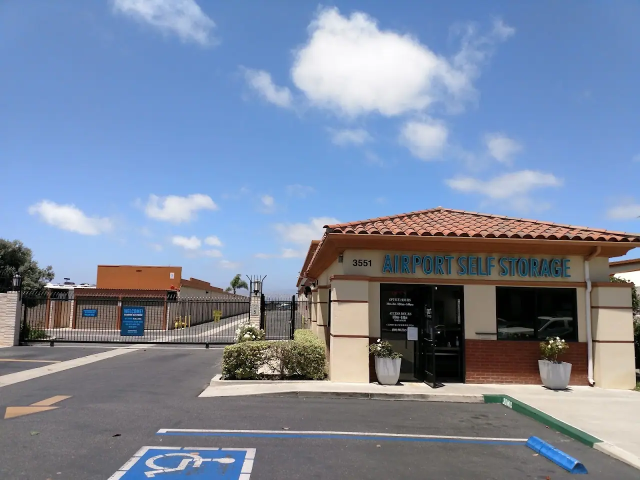 Airport Self Storage, RV storage in Oxnard