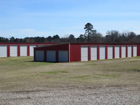 Bush Rentals & RV Park in Gary City, TX