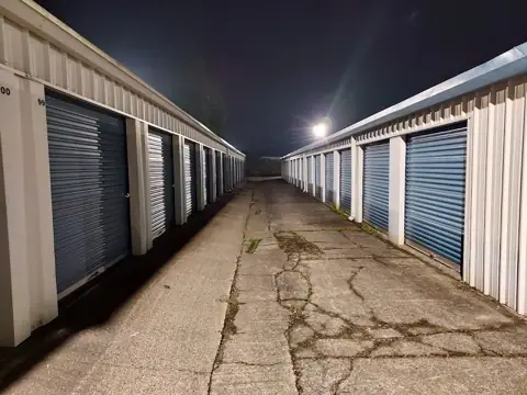 Mission Storage Rental - Mini Storage Dr in Cross Lanes, WV