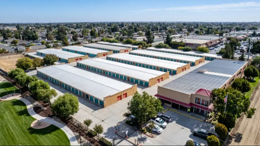North Main Storage, RV storage in Manteca