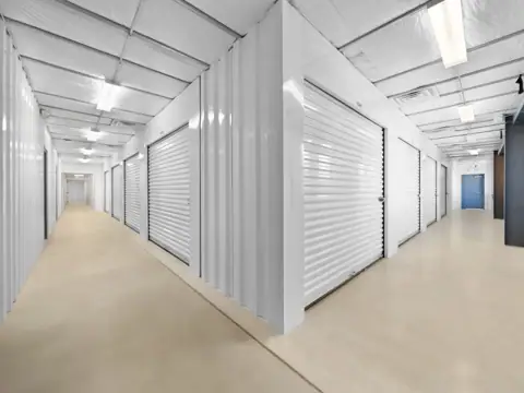 Prime Storage photo 3