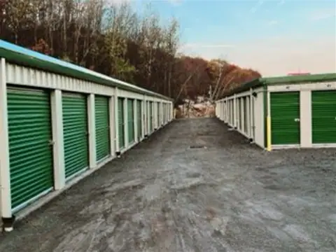Storage Sense - Mayfield - Self Service in Mayfield, PA