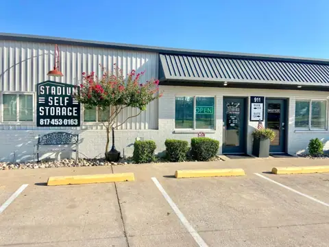 Stadium Self Storage in Mansfield, TX
