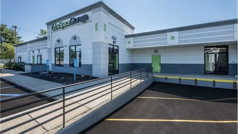 Extra Space Storage, RV storage in Plainview