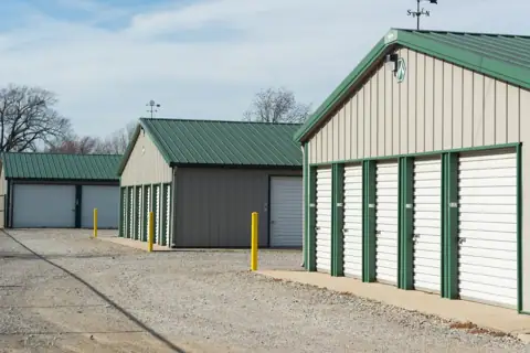 Countryside Self-Storage Frontenac in Frontenac, KS