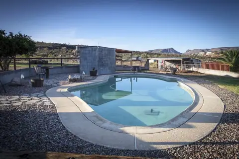 Box 8 Ranch photo 3