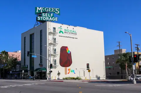 SoCal Self Storage in Sherman Oaks, CA