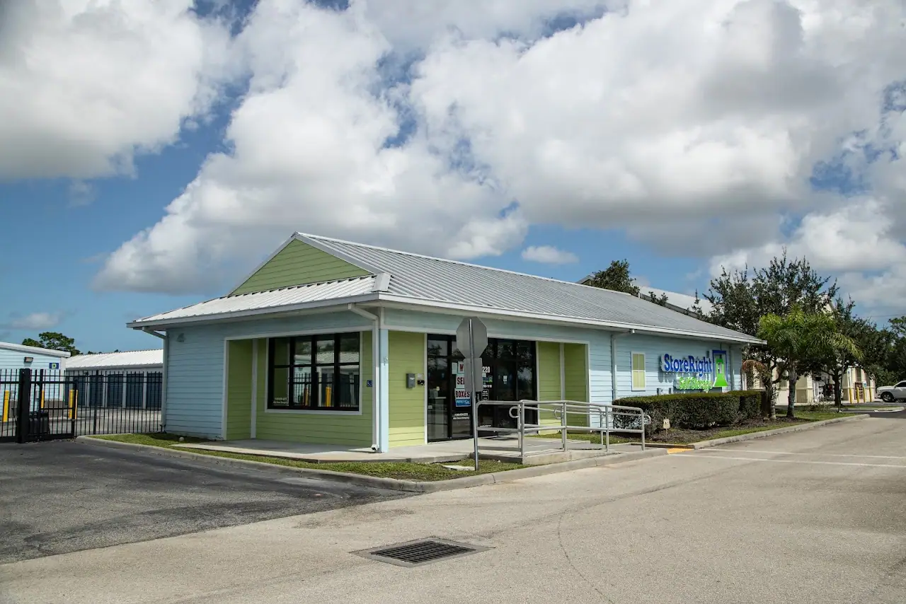 StoreRight Self Storage, RV storage in Sebastian