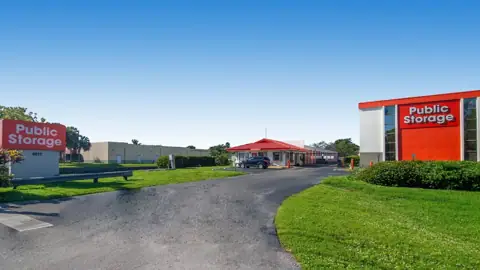 Public Storage photo 2