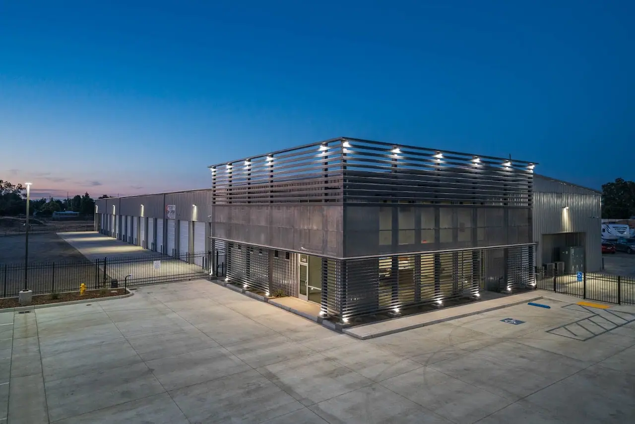 Mid Valley Storage, RV storage in Visalia