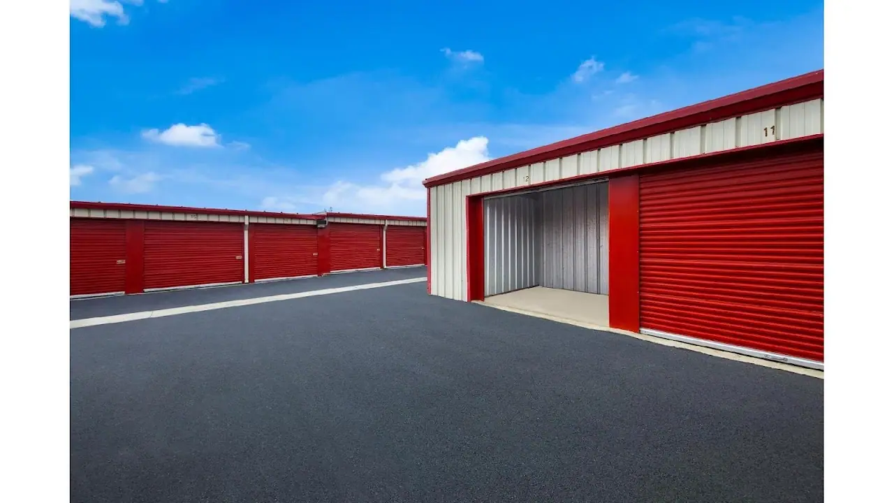 StorQuest Self Storage, RV storage in Bakersfield