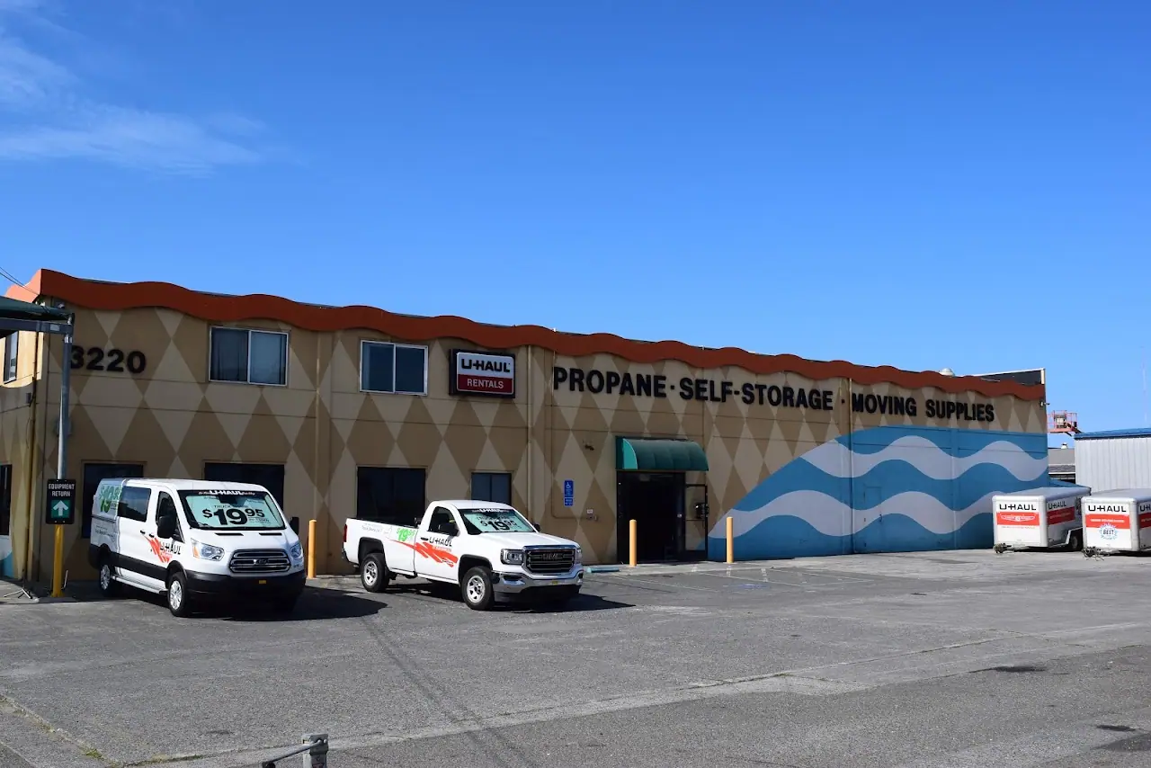 Self-Storage at U-Haul, RV storage in Eureka