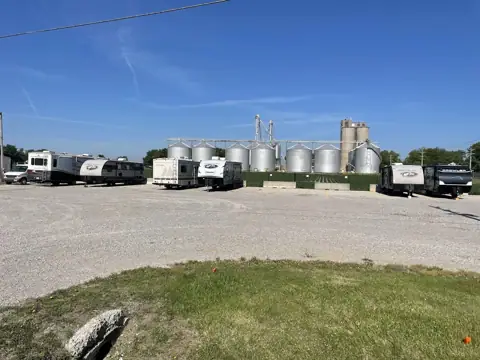 Fred Dog Storage in Mascoutah, IL