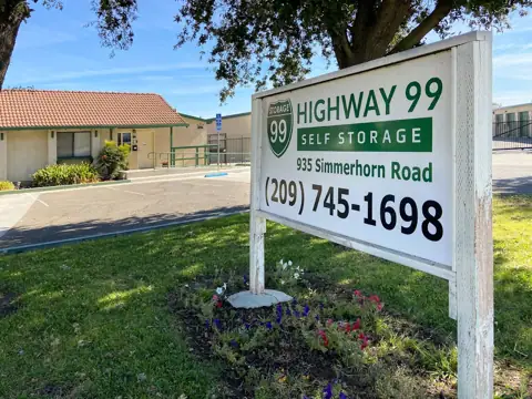 Highway 99 Self Storage in Galt, CA