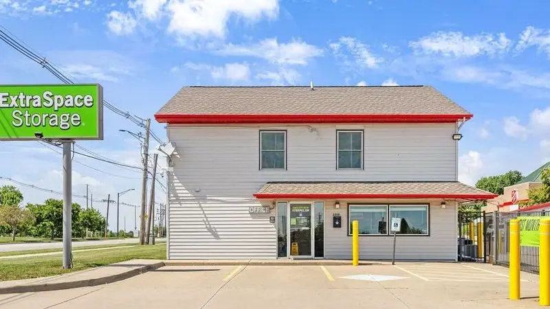 Extra Space Storage, RV storage in Champaign