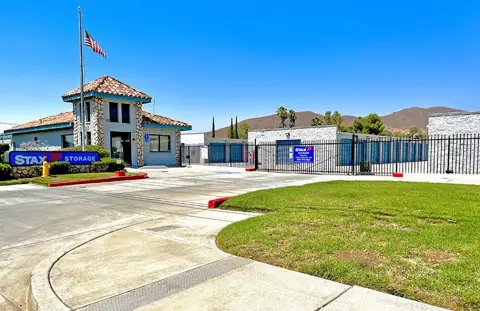 StaxUP Storage in Sun City, CA