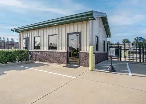 StoreEase Self Storage in Vine Grove, KY