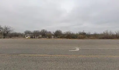 Big Truck Parking & Storage in Hondo, TX