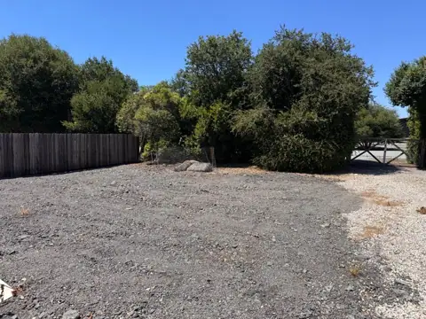 Peartree Court RV Storage in San Martin, CA