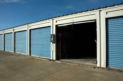 Out of Site Storage #2 Hydraulic Drive in Howell, MI