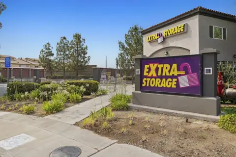 Extra Storage Valencia in Santa Clarita, CA