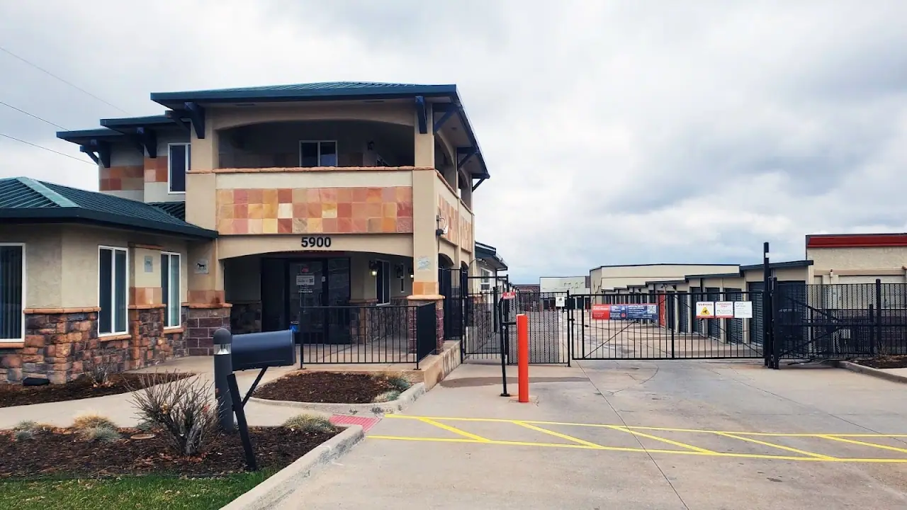 Public Storage, RV storage in Aurora