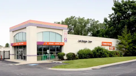 Public Storage in Merrillville, IN