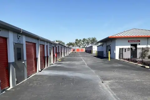 Public Storage photo 2