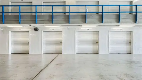 StorageMart in Milwaukee, WI