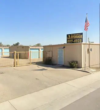 Stowaway Storage in Kingsburg, CA