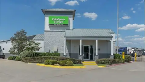Extra Space Storage in Dallas, TX
