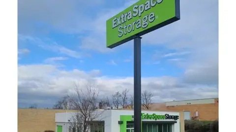 Extra Space Storage in Warminster, PA