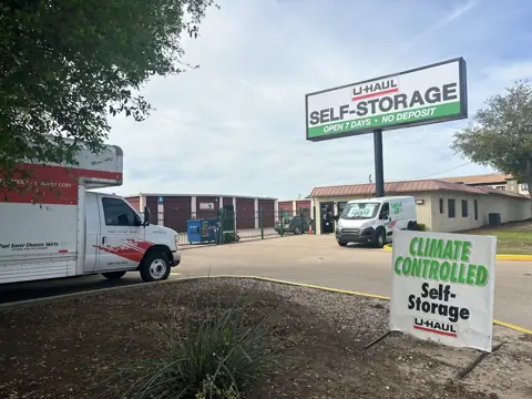 Self-Storage at U-Haul in North Richland Hills, TX